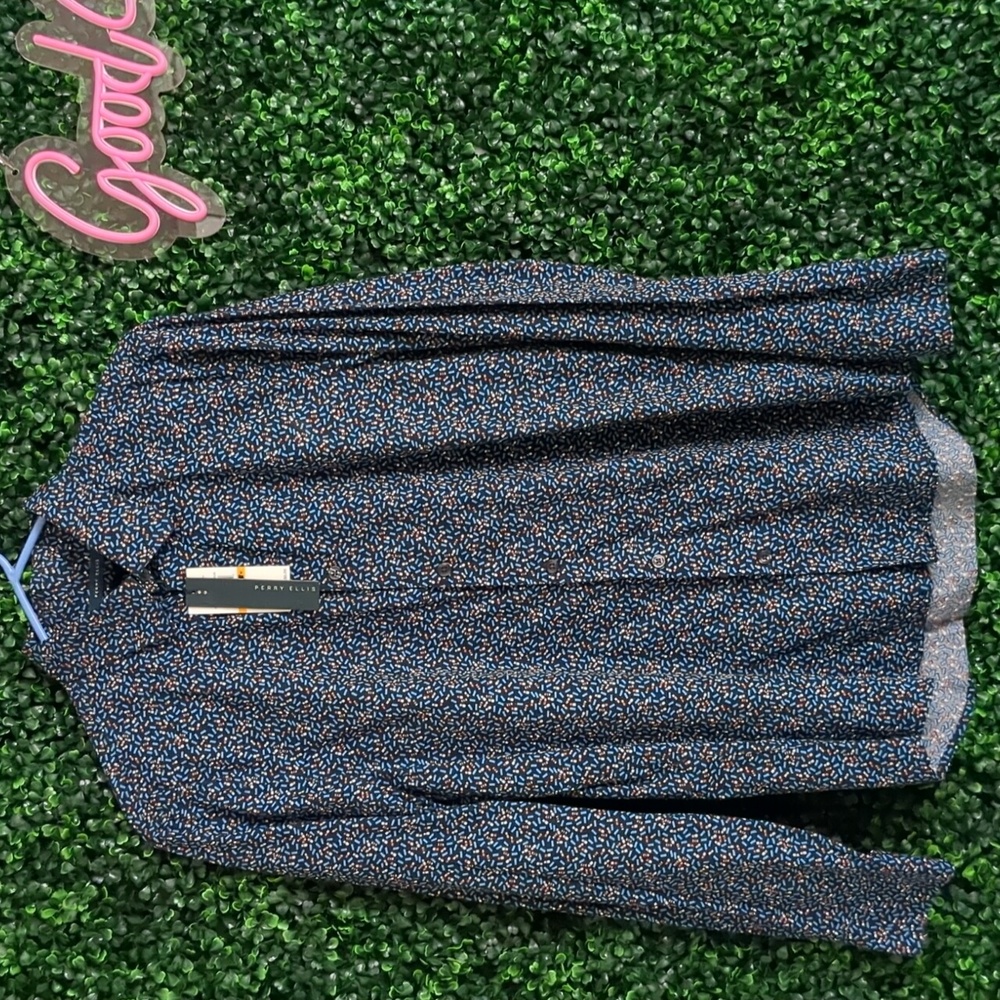New Mean Perry Ellis Button Shirt MINT